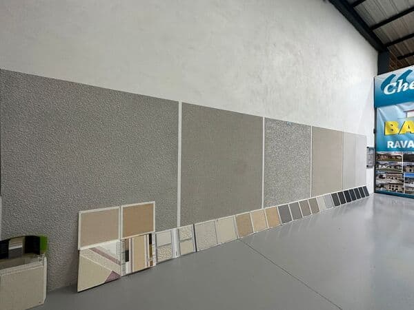 Showroom-Bas-facade-Andrezieux-2