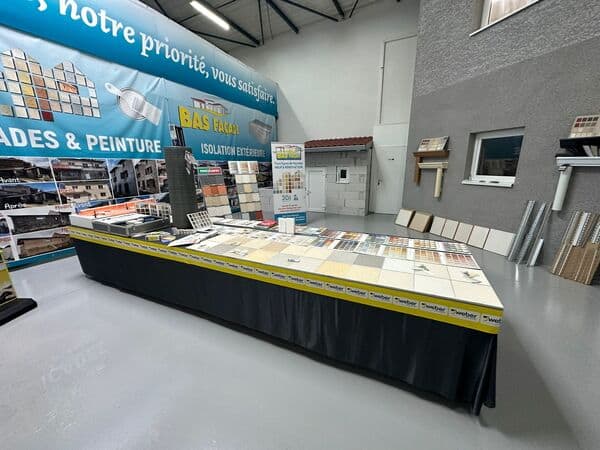 Showroom-Bas-facade-Andrezieux-4