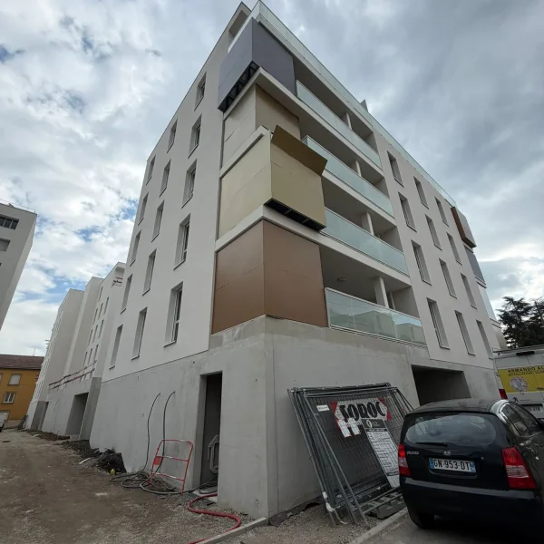 ravalement immeuble par bas facade